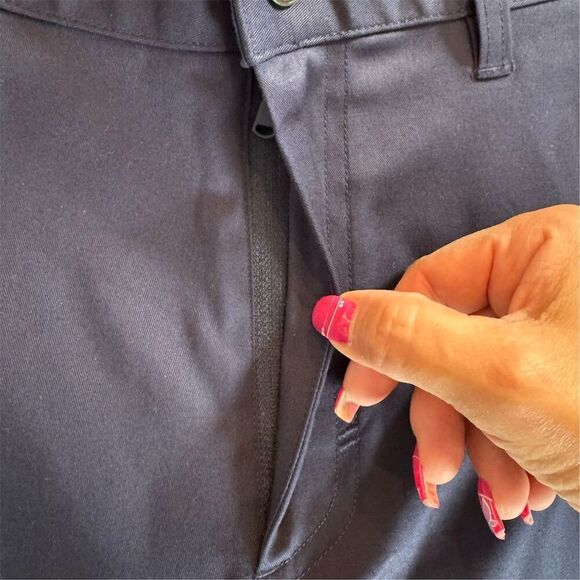 Fabletics Men's High Rise Chino Shorts Size 33 Blue Multi-Pocket Casual Summer - Picture 6 of 13